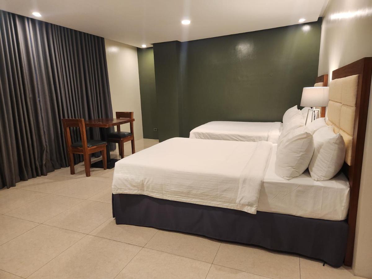 Hotel Herencia 625 Daraga  エクステリア 写真