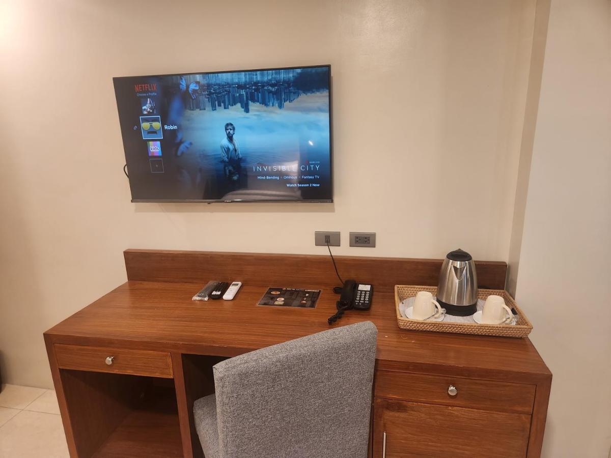 Hotel Herencia 625 Daraga  エクステリア 写真