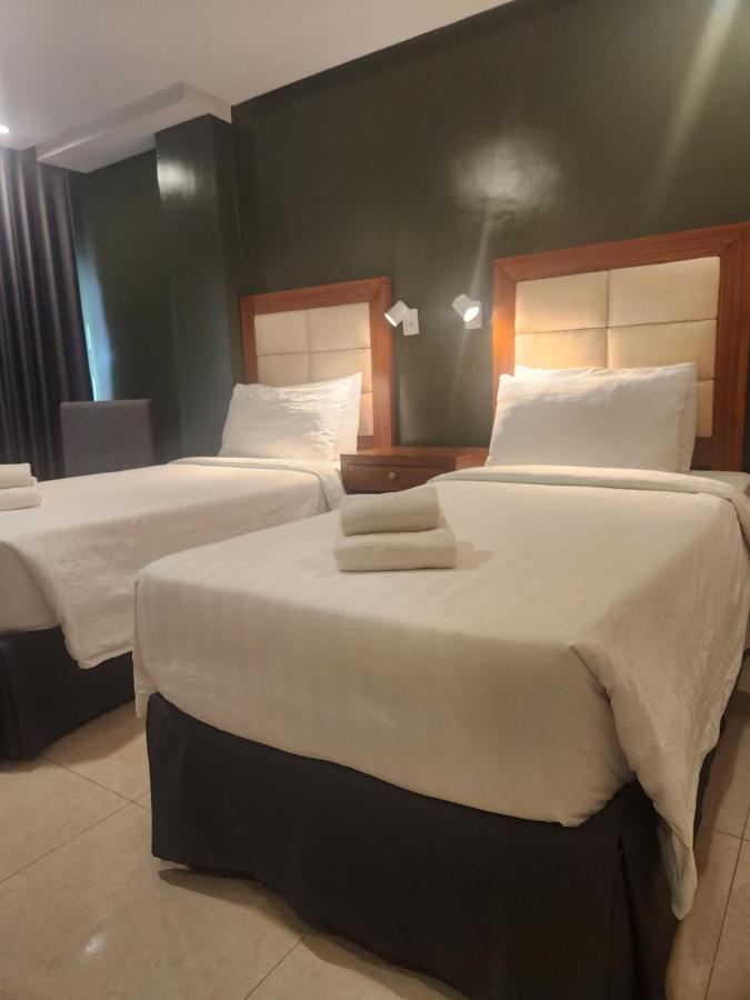 Hotel Herencia 625 Daraga  エクステリア 写真