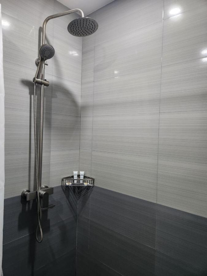 Hotel Herencia 625 Daraga  エクステリア 写真