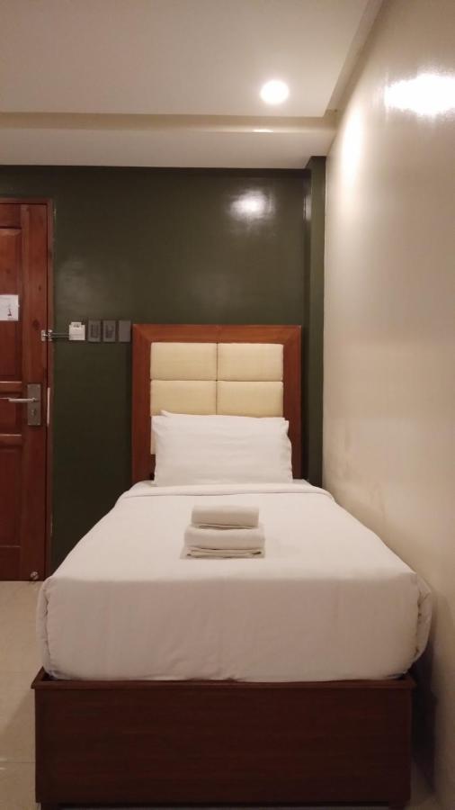 Hotel Herencia 625 Daraga  エクステリア 写真