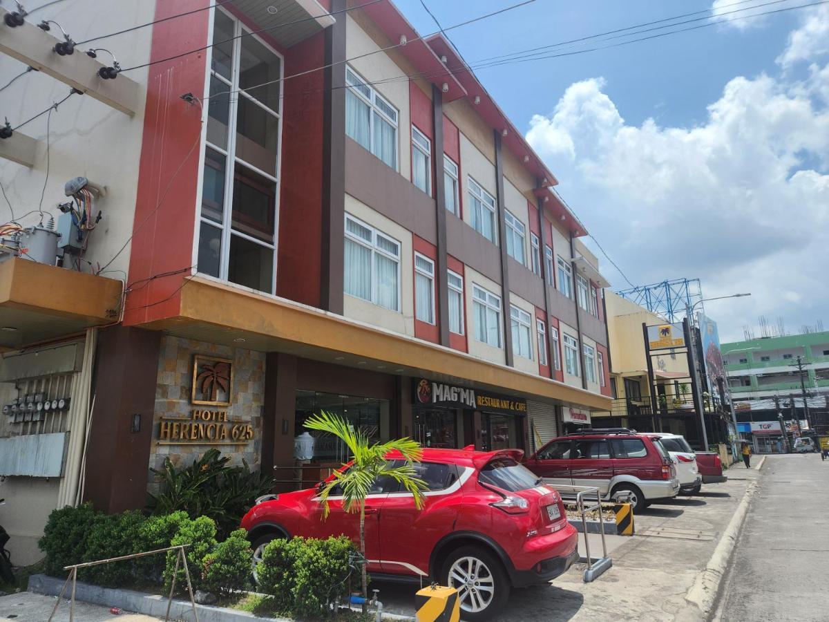 Hotel Herencia 625 Daraga  エクステリア 写真