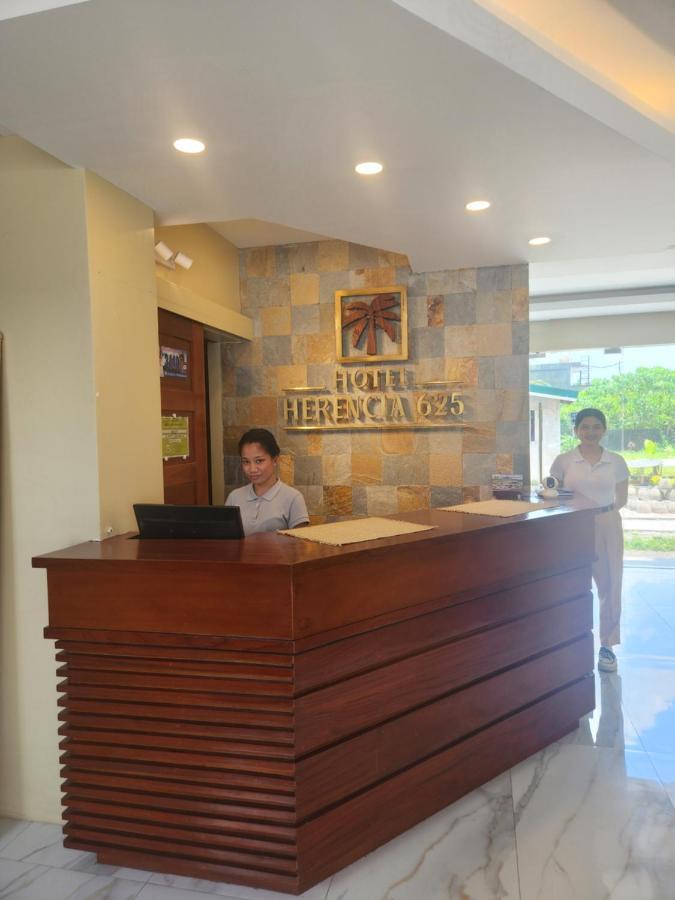 Hotel Herencia 625 Daraga  エクステリア 写真